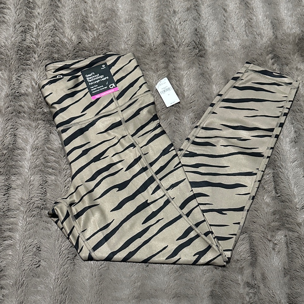GAP Zebra-Stripe High-Rise Leggings in Black and Tan